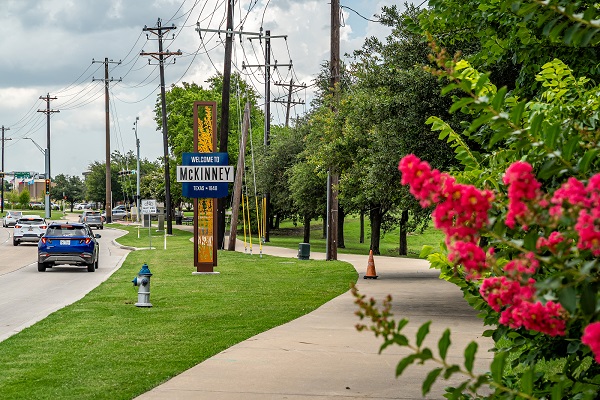Eldorado trail path going along eldorado parkway with crape myrtles and a mckinney sign in the background
