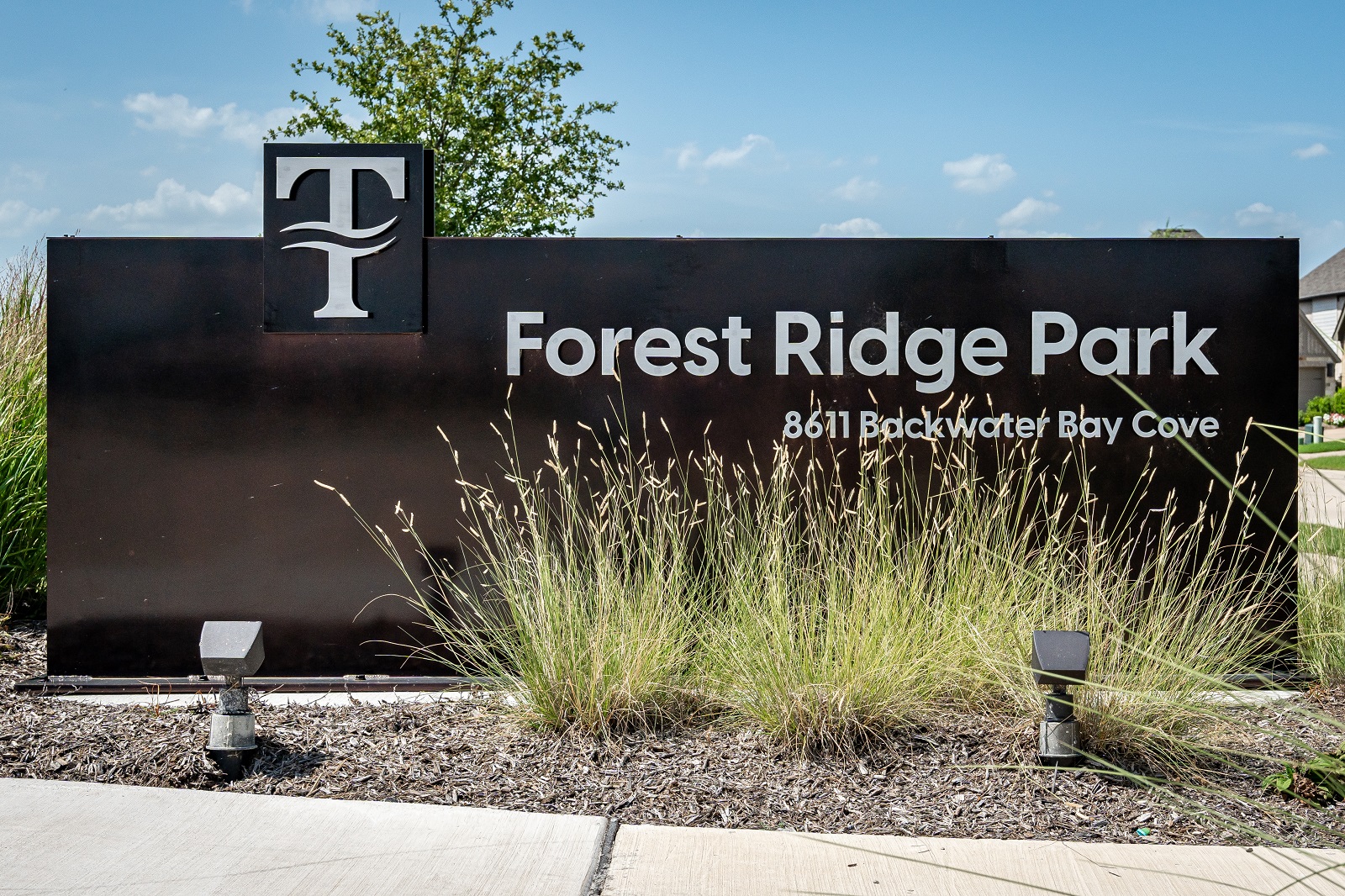 Forest Ridge park monument sign